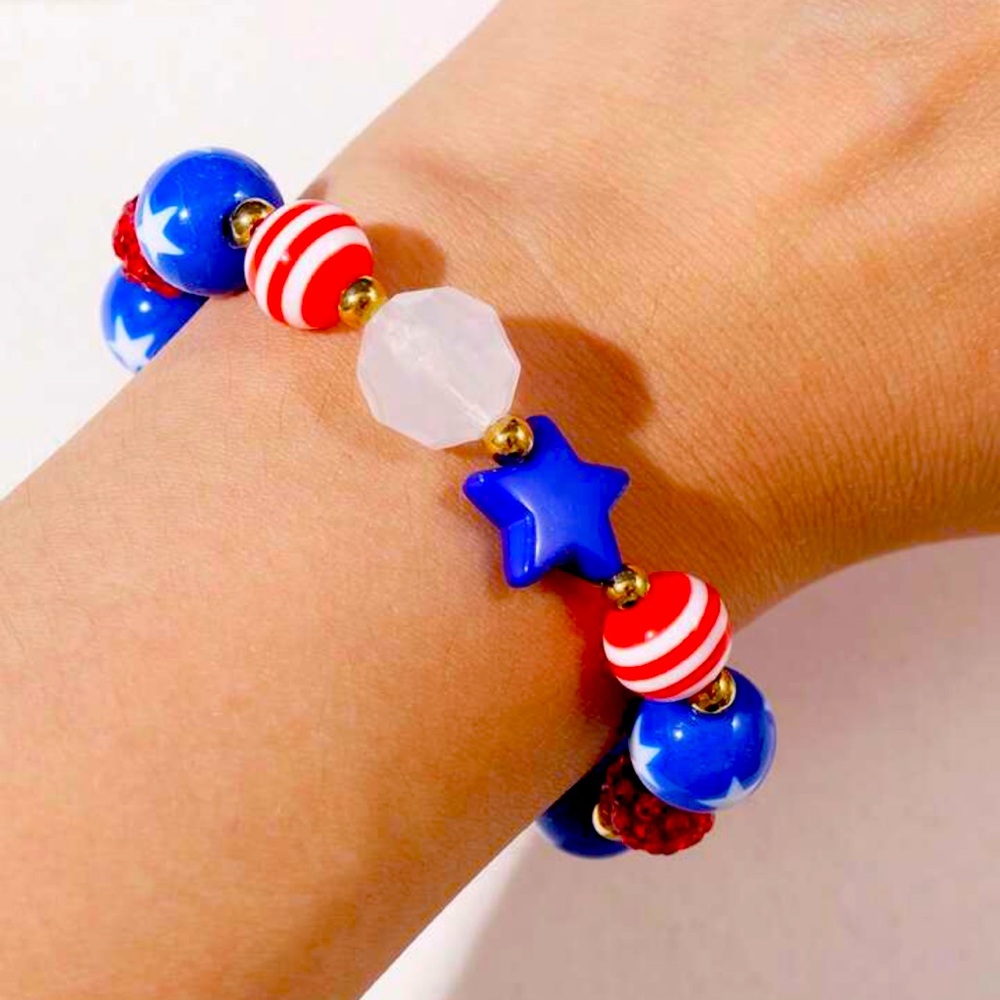 🇺🇸❤️🤍💙 CELEBRATE AMERICA❗️ RED, WHITE, BLUE PATRIOTIC BRACELET WITH STARS❗️ - Picture 2 of 5